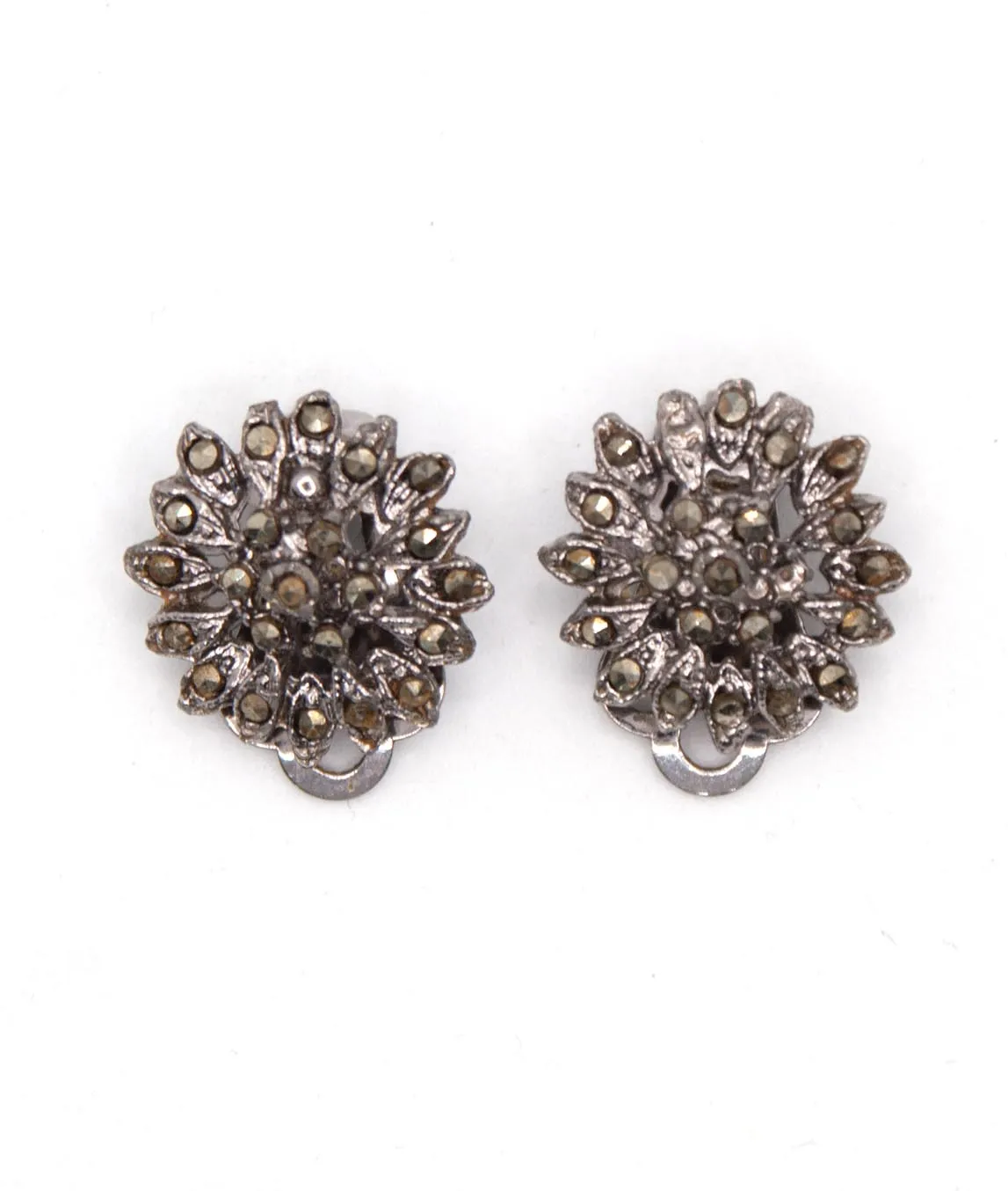 Vintage floral silver-tone marcasite chip clip-on earrings.