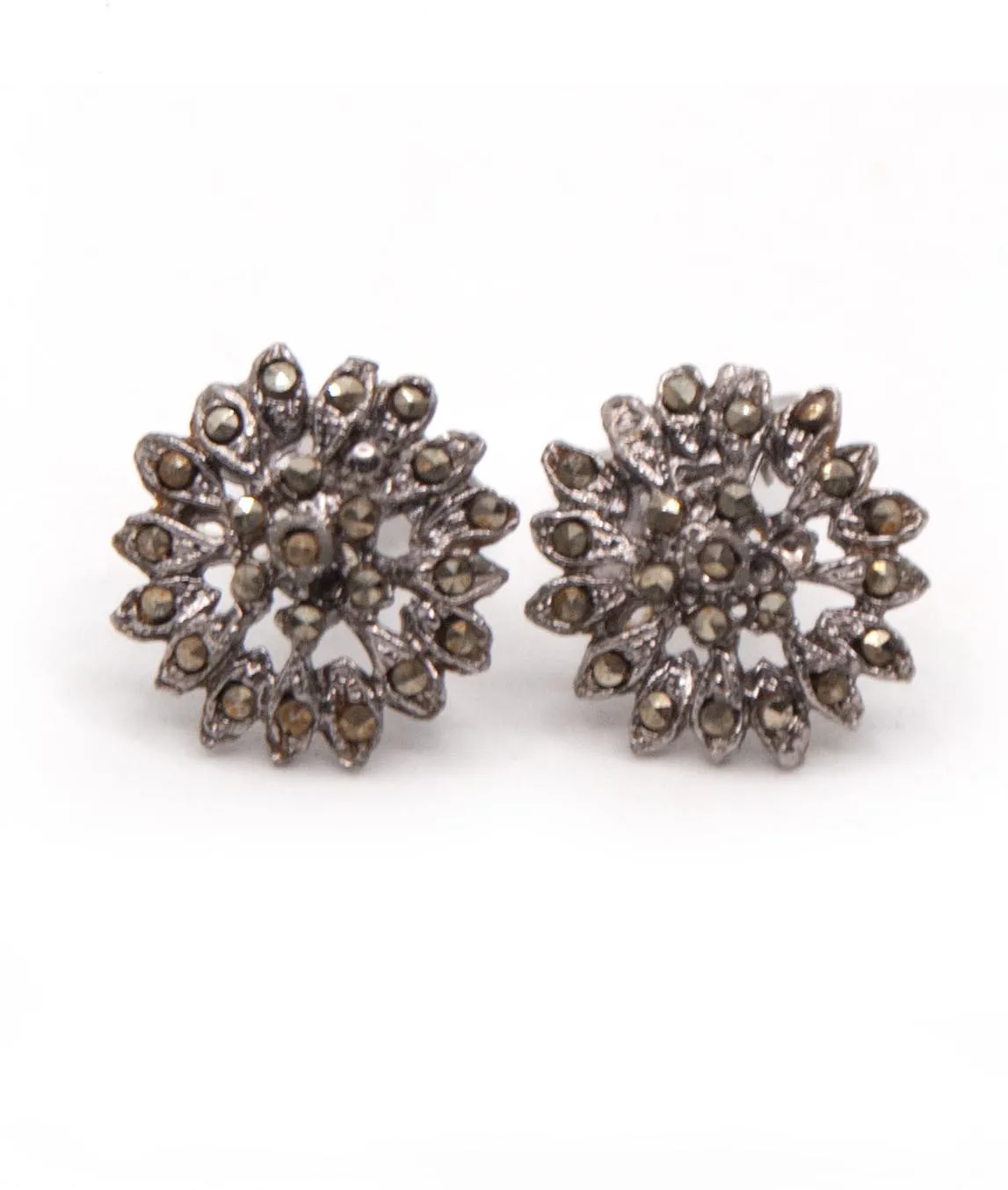 Vintage floral silver-tone marcasite chip clip-on earrings.